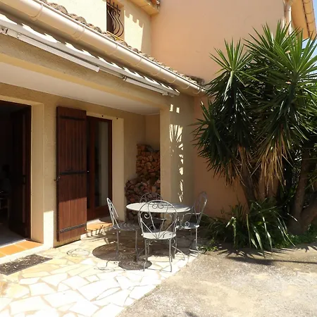 Holiday home St Cyprien Maison De 6 Personnes Clim