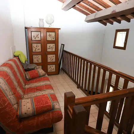 Holiday home St Cyprien Maison De 6 Personnes Clim